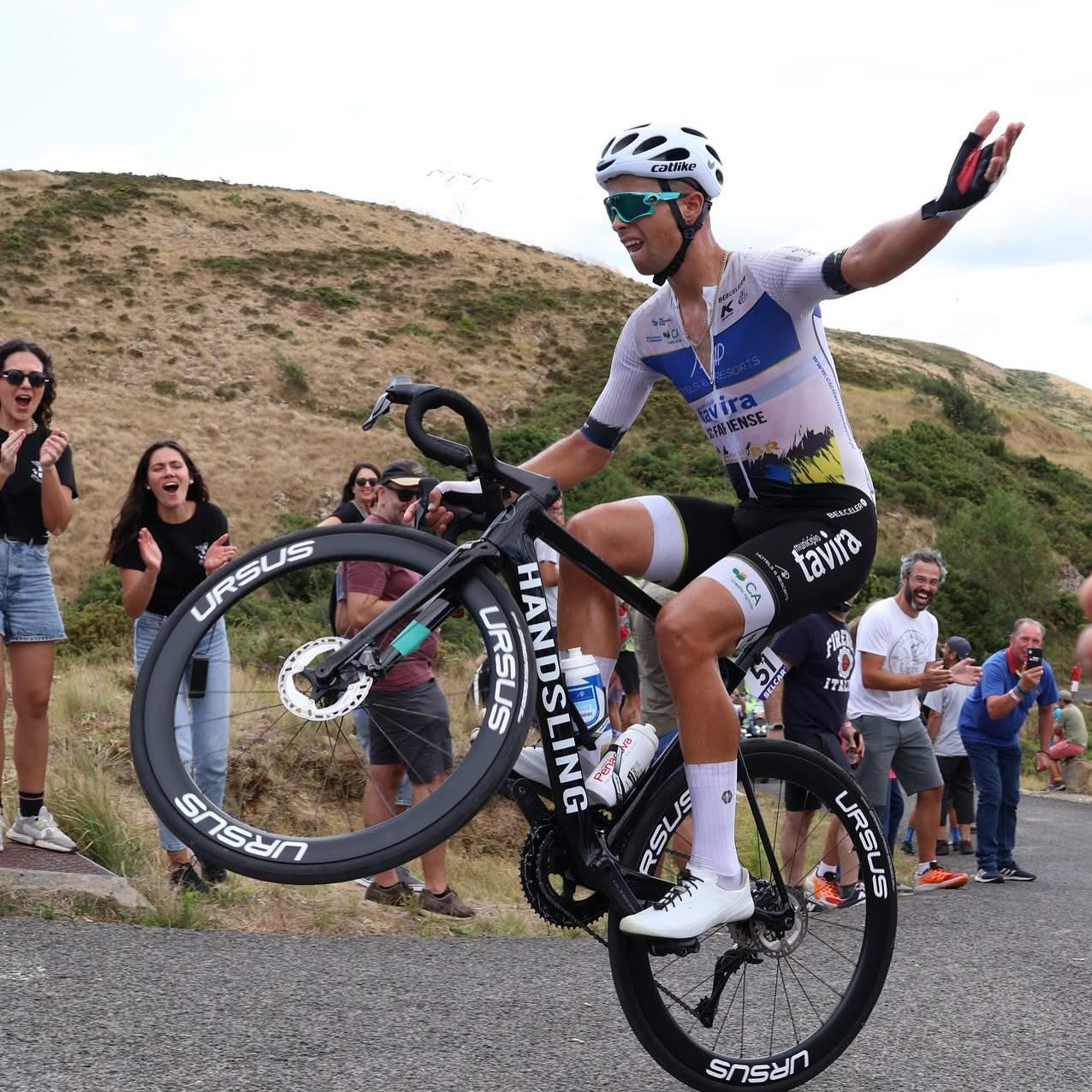 Tavira teams up with Handsling for 2025