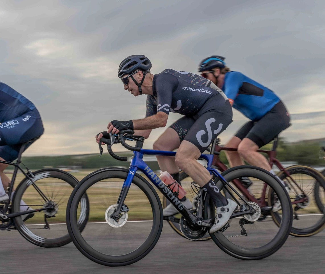 Cycle coach and Handsling A1R0evo rider highlights training techniques