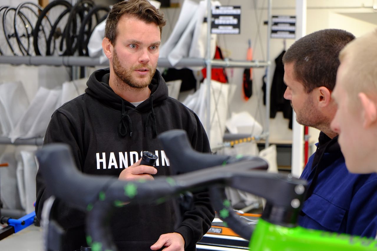 Former elite mountain biker Liam Munn joins Handsling