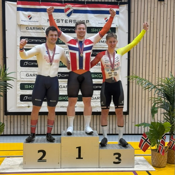 Gold and Silver for Aasmund Lindtveit on His Handsling TR3evo