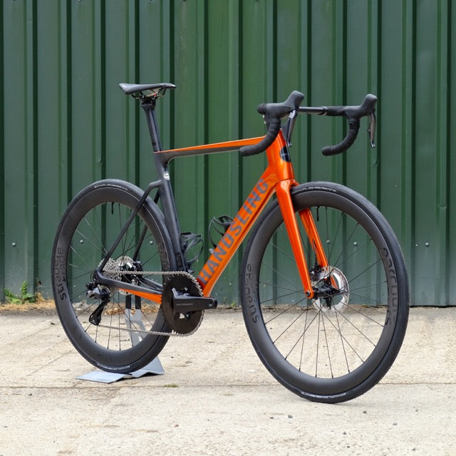 Handsling A1R0evoS Classified Powershift Road Bike