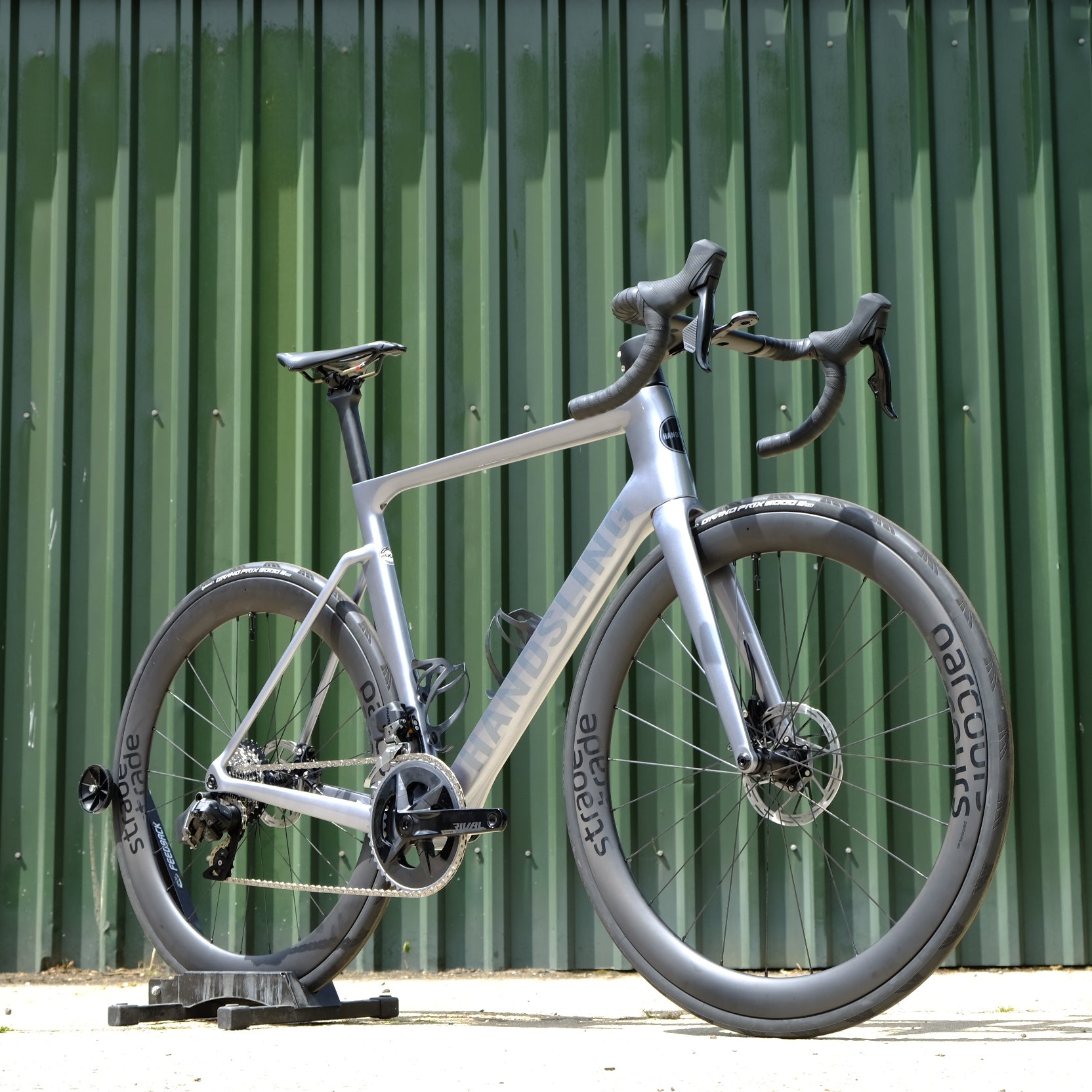 Titanium - Frame Colour