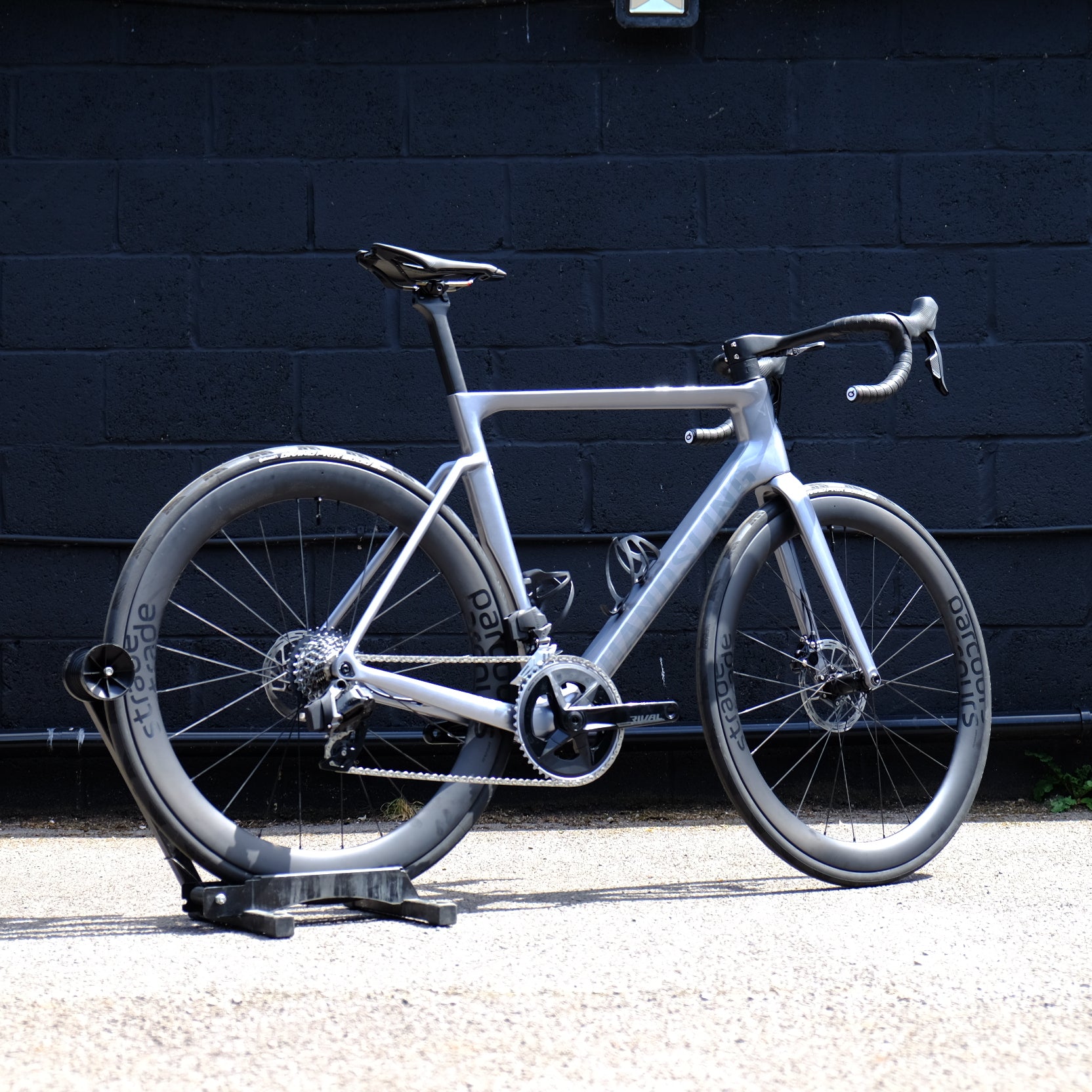 Titanium - Frame Colour