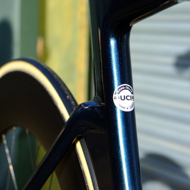 UCI logo on Handsling TR3evo Shimano Dura-Ace track bike