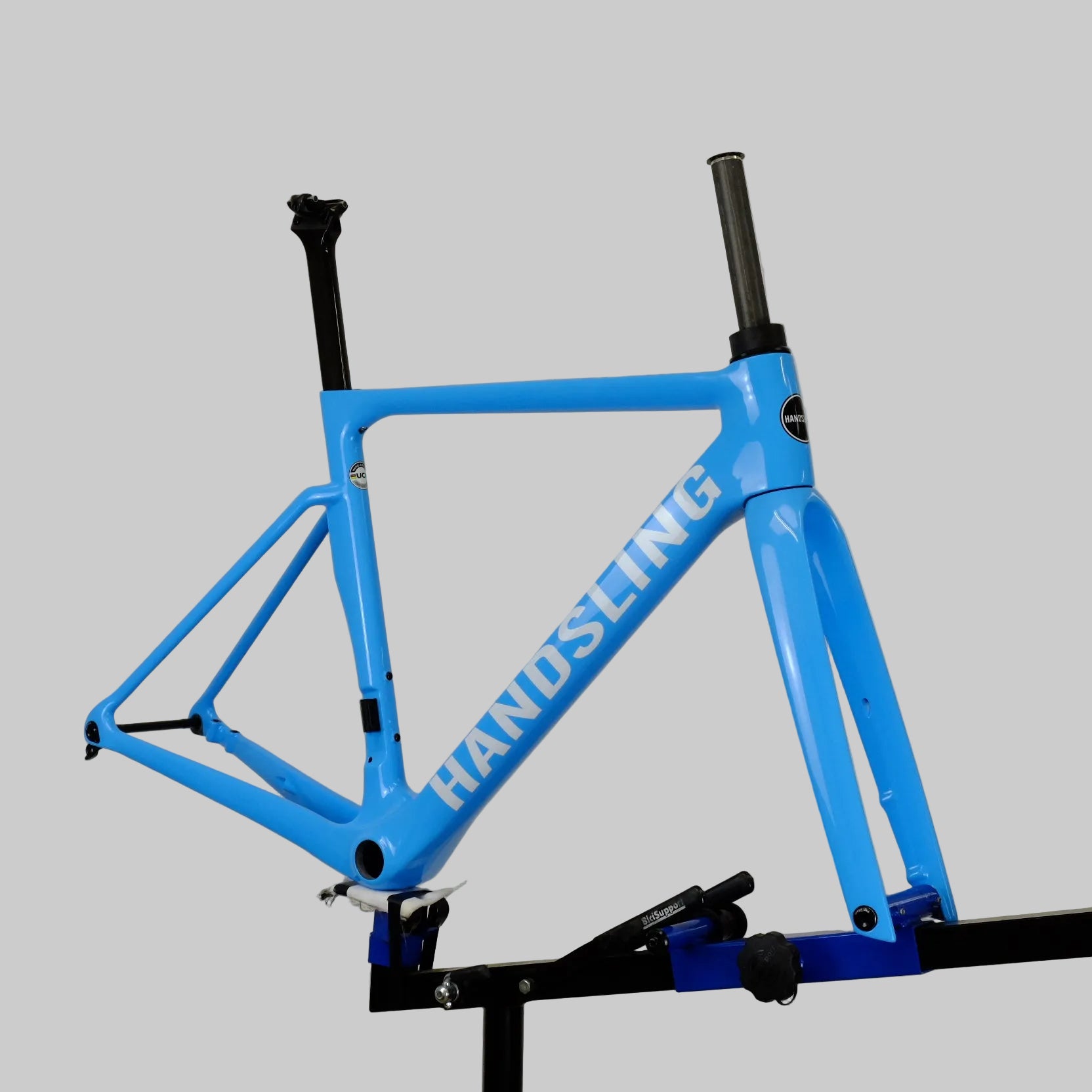 Handsling A1r0evoS frameset in Alba Blue
