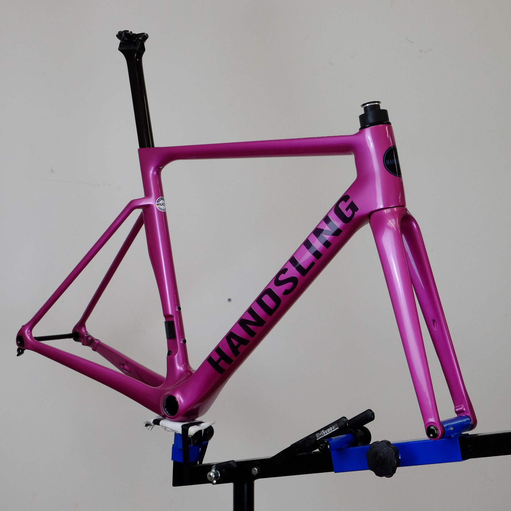 Handsling A1R0evo Road Frame - Its Pink