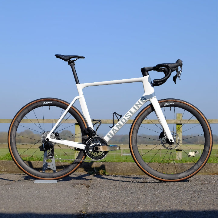 Handsling A1R0evoS SRAM Force AXS E1 white road bike