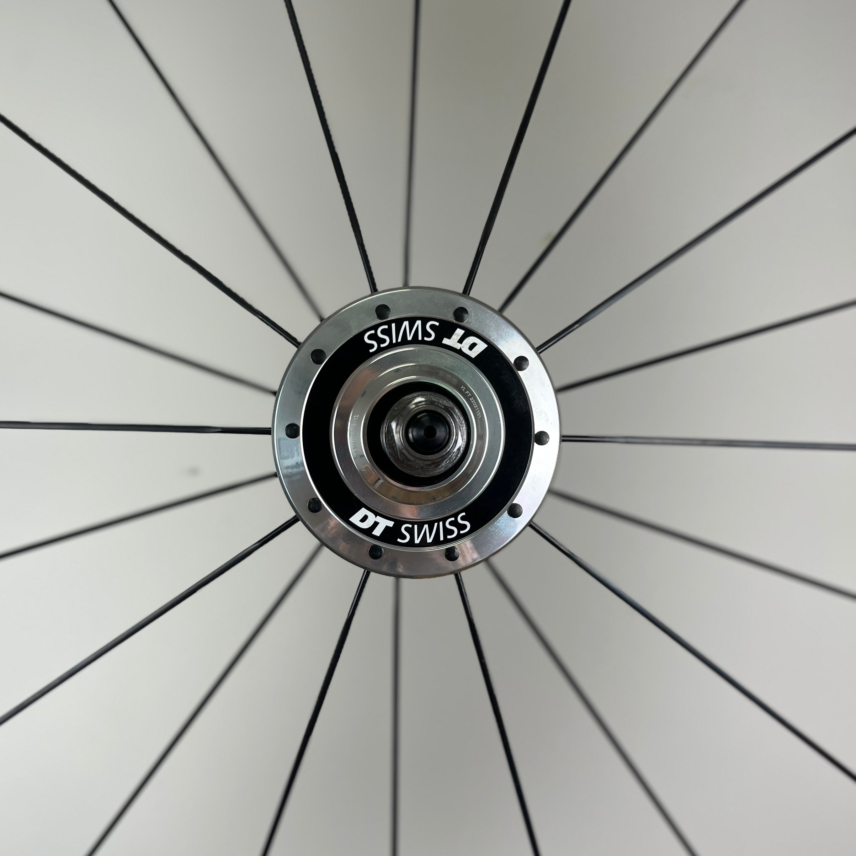 VeloElite Carbon V88 track wheelset