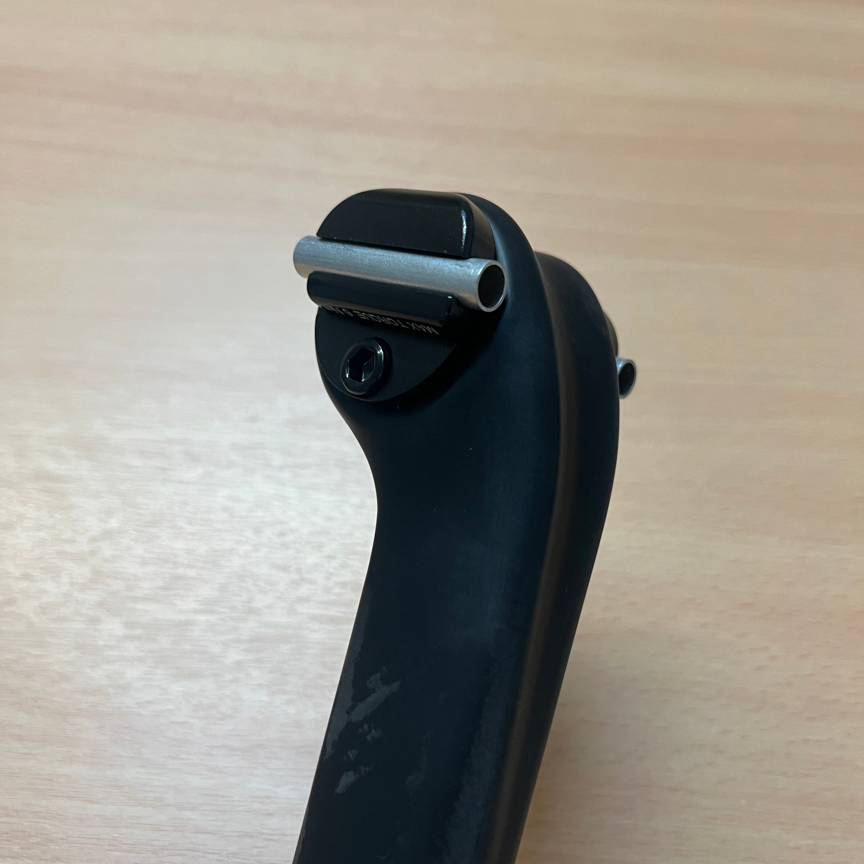 Offset Aero D-shaped Seatpost (A1R0evo / A1R0evoS)