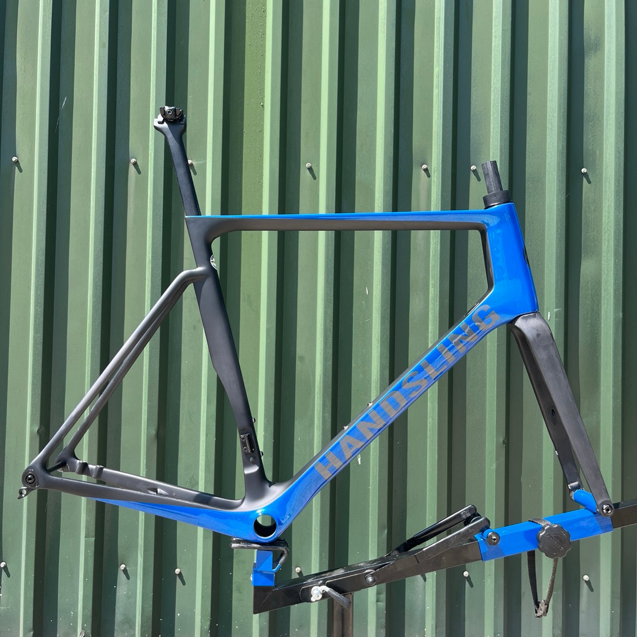 Handsling A1R0evo Road Frame - Cobalt Blue with Matte Fork