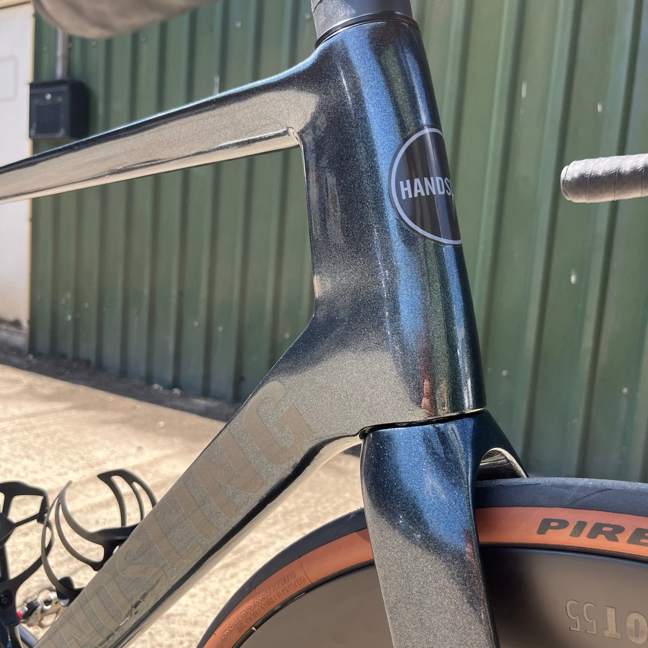 Gunmetal - Frame Colour