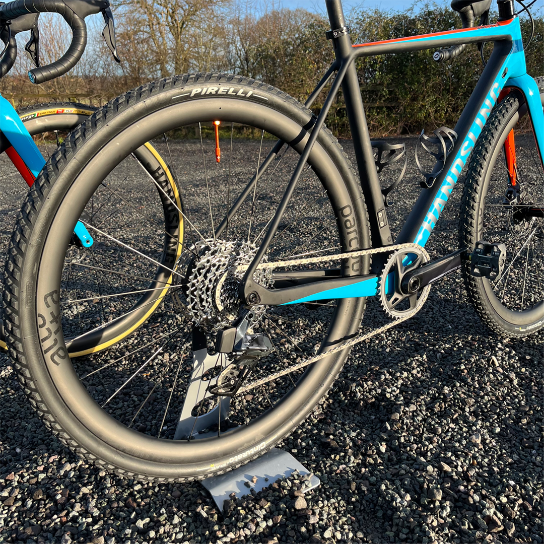 Bicicleta Gravel Handsling CEXevo SRAM Red AXS