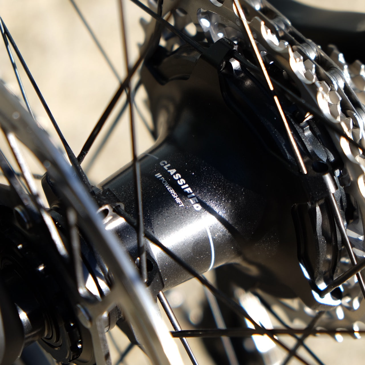 Handsling CEXevo Classified Powershift Gravel Bike