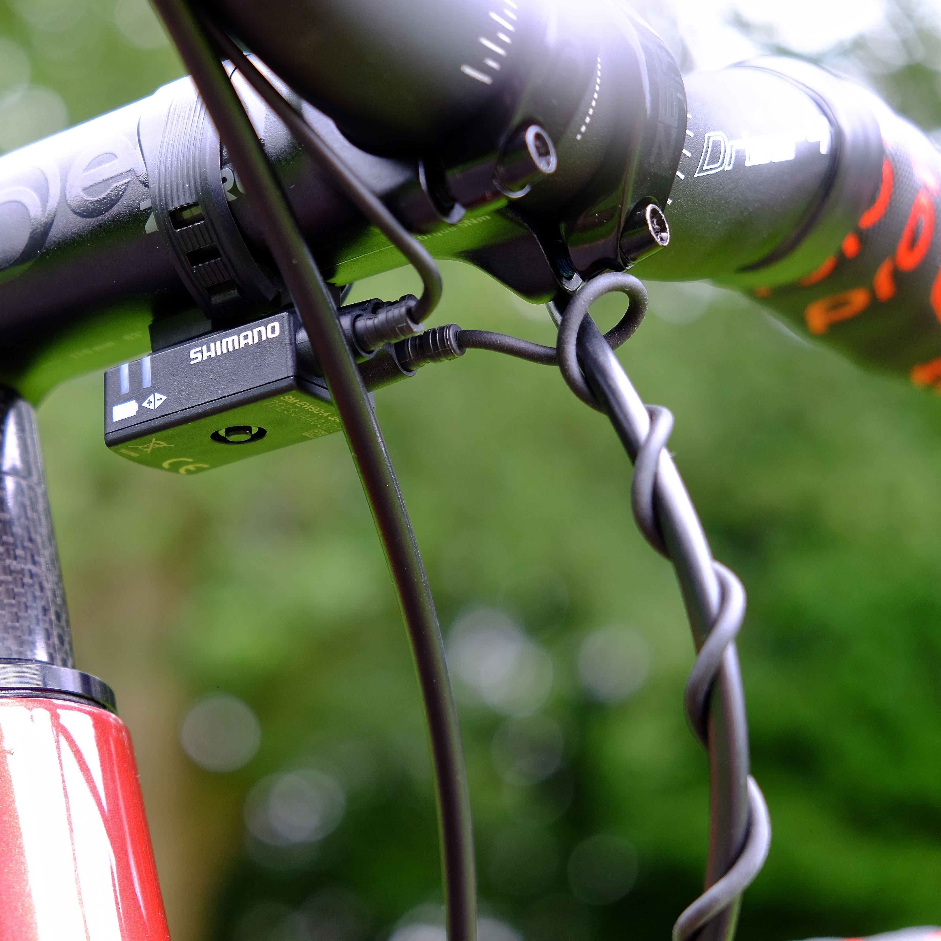 Handsling CEXevo Shimano GRX Di2 11-speed Gravel Bike
