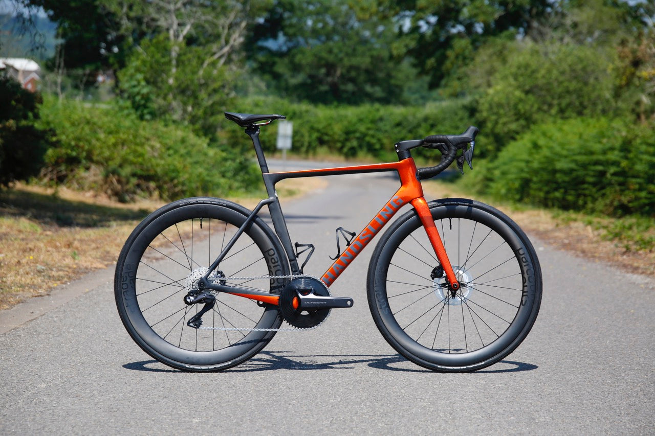 The future of cycling: Handsling launches A1R0evo Classified Powershift