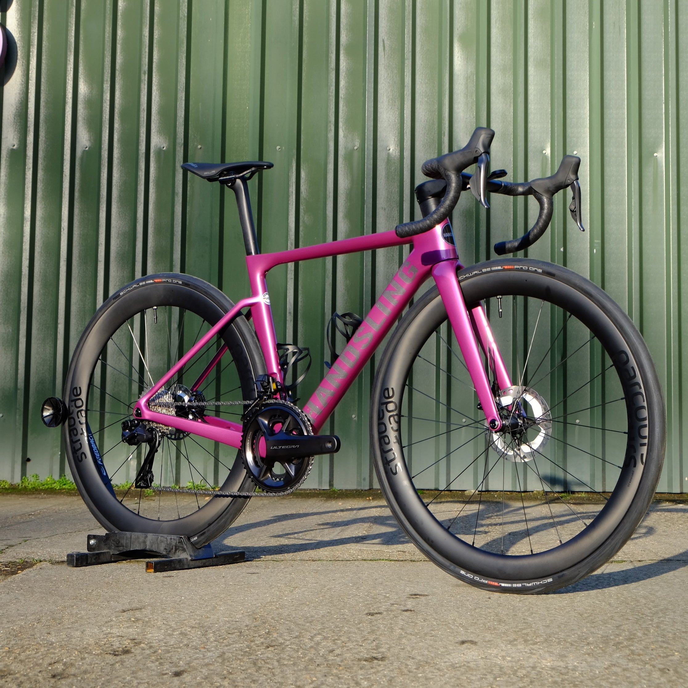 Its Pink - Frame Colour