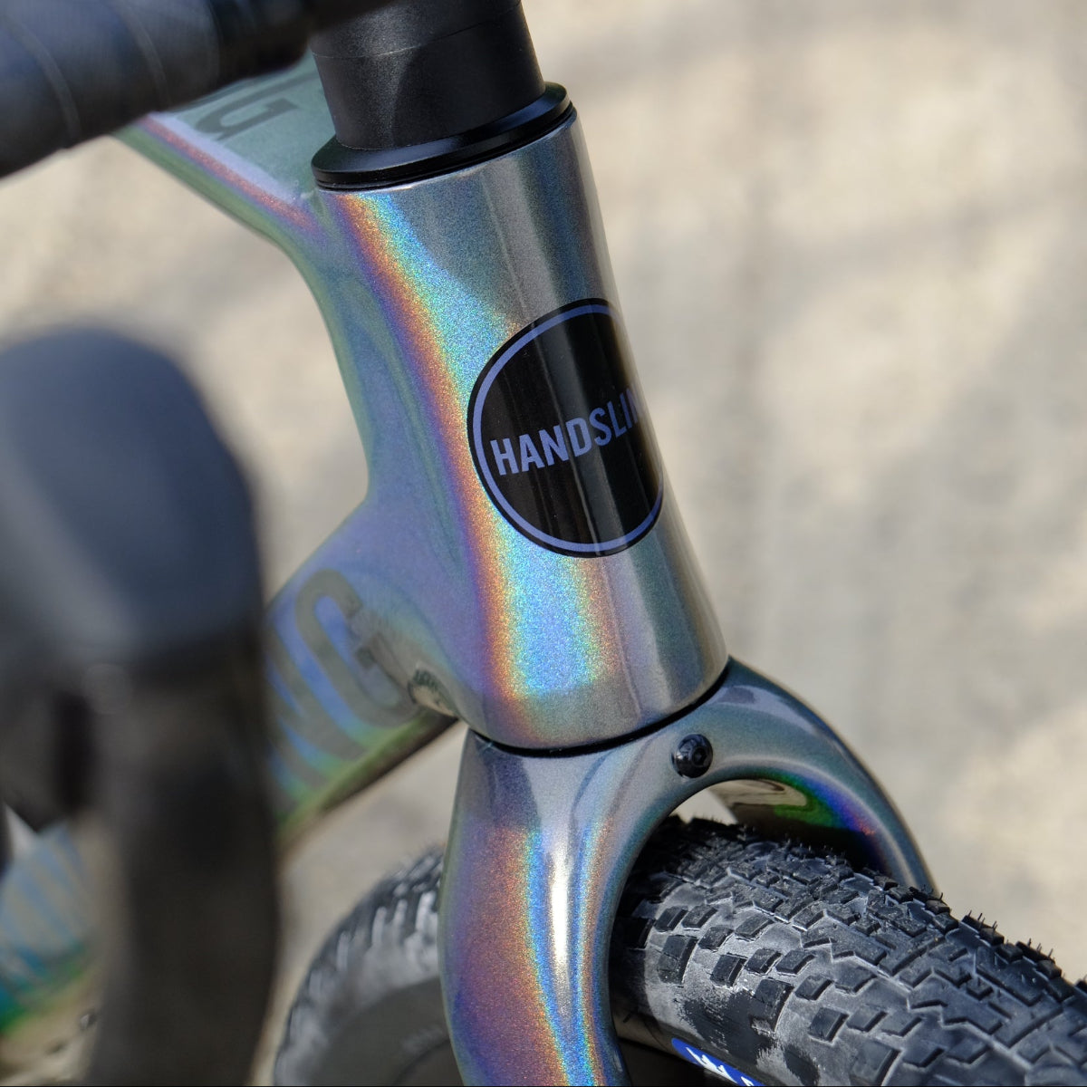 Handsling A1R0evoG SRAM Red XPLR gravel bike