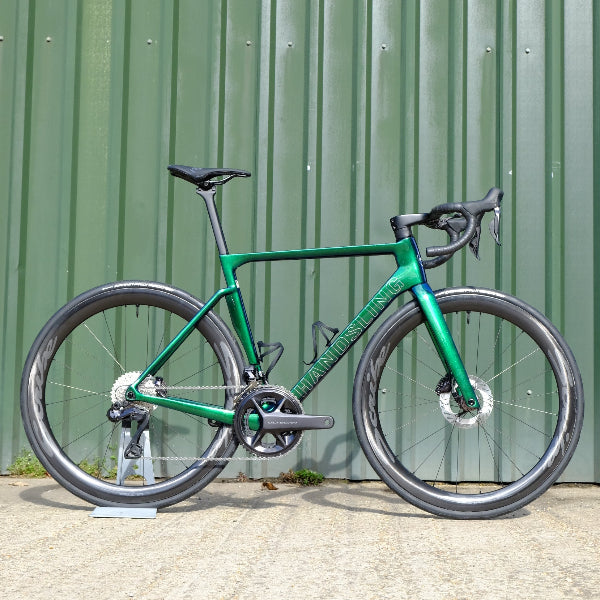 Handsling A1R0evoS Shimano Ultegra Di2 road bike in Marine Dream colour. 